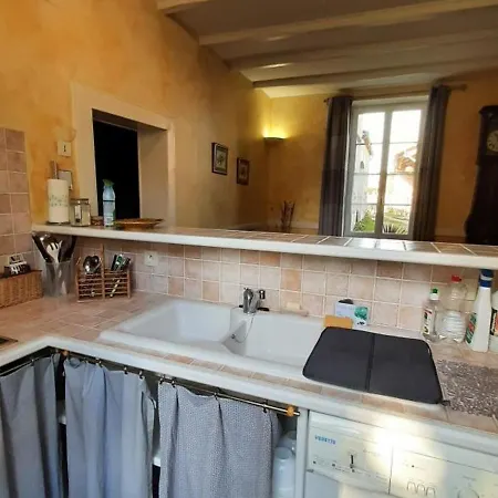 Balzac, 2 Pieces, 2 Personnes - Fr-1-653-124 * Balzac